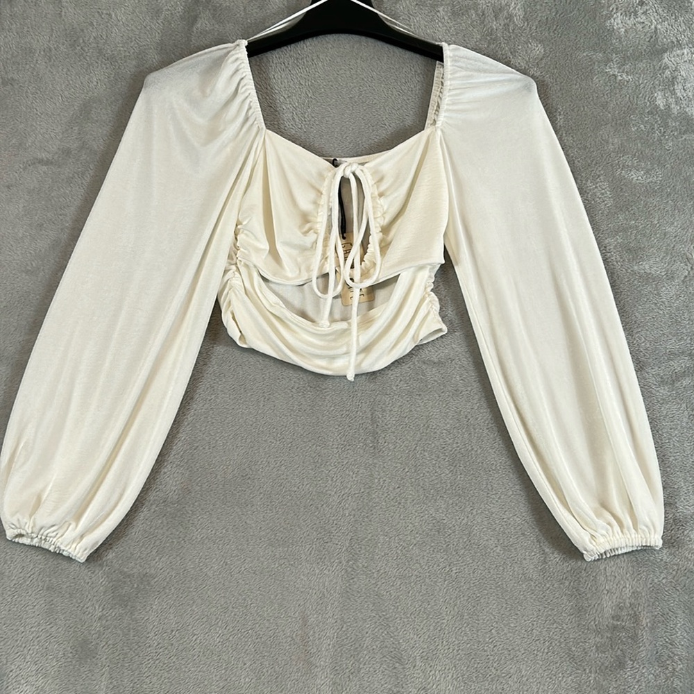 NWT Gab & Kate mixology ARLO Balloon sleeve cropped knit, long sleeve top sz M